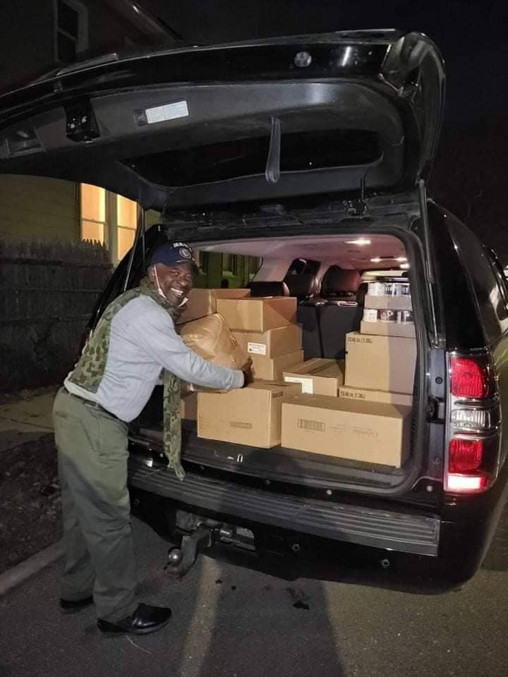 Holiday Food Distribution for Veterans and Community - 3